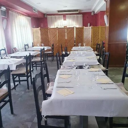 Hotel El Botero Monreal del Campo